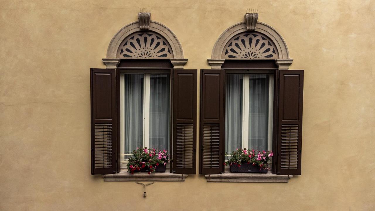Butterfly Verona Exterior foto